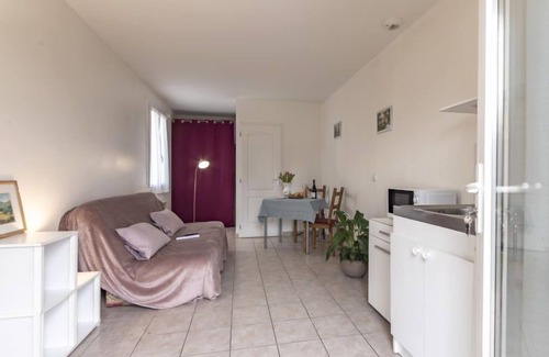 Gardanne Apartment | Le petit Verdillon by Interhome