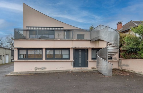 Montcenis Apartment | Le Pied à Terre de Montcenis - Appt avec parking privé