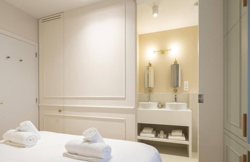 Brederode Apartment | Le Pierre in Antwerp
