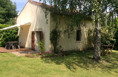 Sonnac Cottage | Le Puits, Beautiful Stone Cottage With Private Swimming Pool for Sole use
