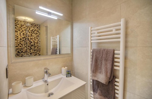 La Croix-Valmer Bed & Breakfast | Le Refuge - Gigaro Lodges