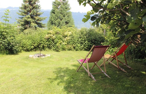 Merlas House | Le Repaire: unusual barn, creative haven