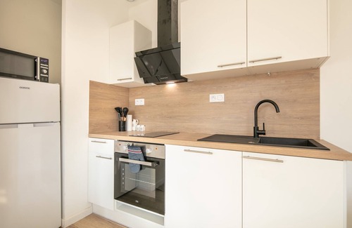 La Cote-Saint-Andre Apartment | Le Repos du Mélomane - A 1h de Lyon, climatisé