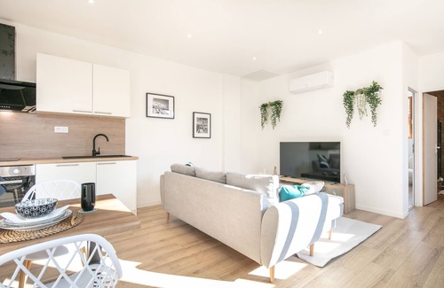 La Cote-Saint-Andre Apartment | Le Repos du Mélomane - A 1h de Lyon, climatisé