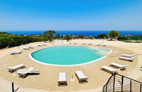 Paduledda Apartment | Le Rocce Rosse Trilocale 6 Letti