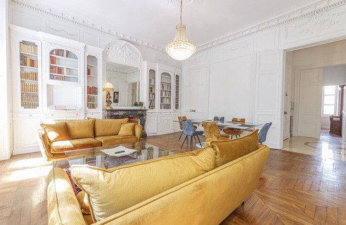 Downtown Angers Apartment | Le Roi René - XIXe siècle - Château