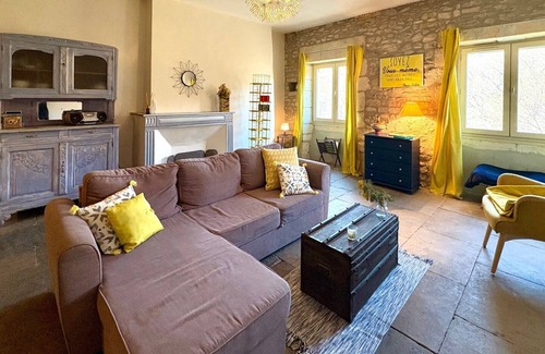 Quartier Administrations Apartment | Le Saint Antoine, Downtown, 2 bedrooms, A/C