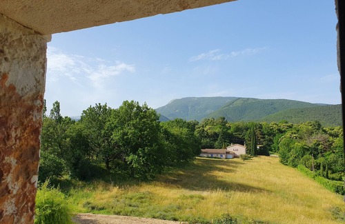 Dieulefit House | Le Satelas, charming gîte in Dieulefit, Drôme provençale with exceptional view
