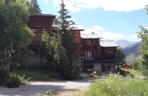 Allos Ski Chalet | Le seignus haut chalet 72m2 all comforts ski in ski out