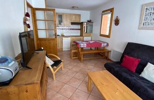 Montalbert Apartment | le signal 105, apartment in residence 50 meters from slopes. 4-6 people.