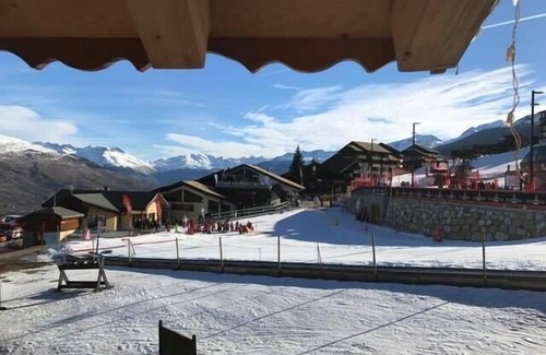 Montalbert Apartment | le signal 105, apartment in residence 50 meters from slopes. 4-6 people.