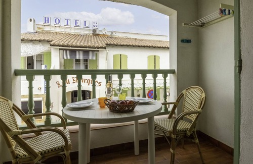 Saintes-Maries-de-la-Mer Apartment | Le Soleil Camarguais by Interhome