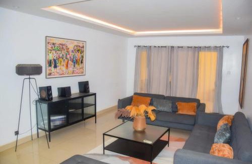 Same Apartment | Le spacieux appartement quatre chambres trois cent metre carré à proximité de la mer