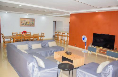 Same Apartment | Le spacieux appartement quatre chambres trois cent metre carré à proximité de la mer