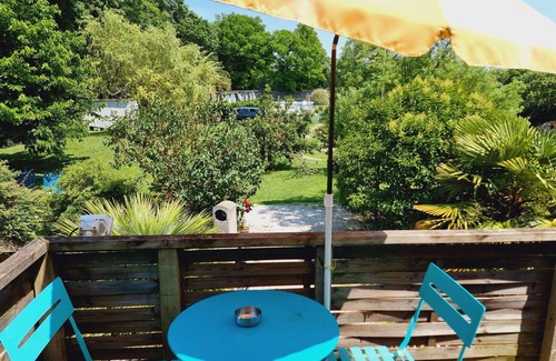 Saint-Just-Luzac Apartment | Le Studio 2 person accomodation