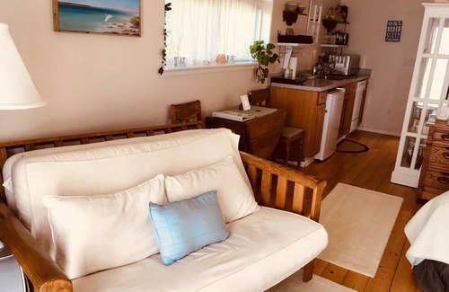 Clinton Apartment | Le Studio at Sunlight SeaScape a Gentle Retreat on Whidbey Island for 2 Guests
