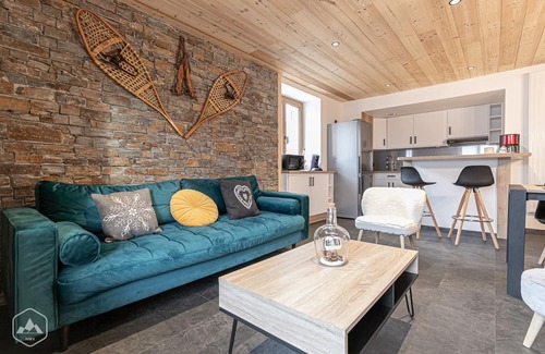 Termignon Apartment | Le Temps Suspendu - "Anémone" Charming apartment - 8 people