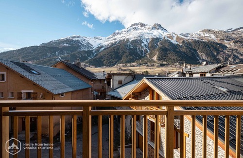 Termignon Apartment | Le Temps Suspendu - "Anémone" Charming apartment - 8 people