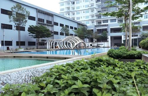 Bandar Puchong Jaya Apartment | Le Thompson - Puchong Center IOI Mall