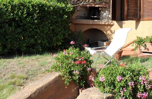 Magazzini Apartment | Le Tortore 15 with garden and sea view