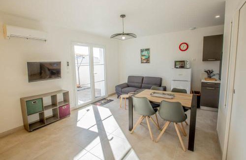 Les Mathes House | LE VAISSEAU Maison avec piscine/parking/wifi/plages 5kms