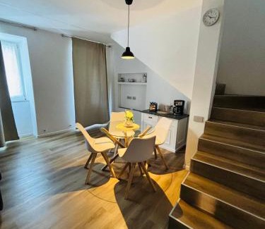 Bolognano-Vignole Apartment | Le vecchie mura