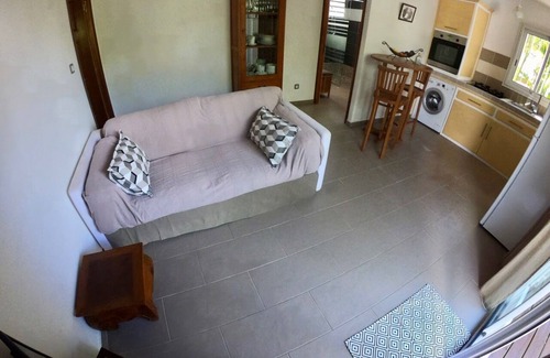 Etang Sale Les Bains House | Le Veloutier: Between sea, mountain and volcano
