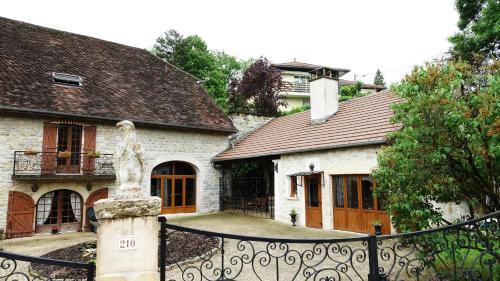 Saint-Germain-les-Arlay Apartment | Le vieux Pressoir