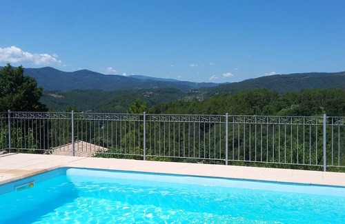 Chambonas House | Le Vignal complet, beautiful spacious house with private pool in the Ardèche