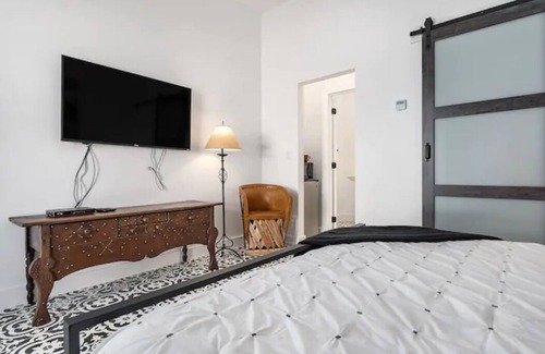Mason Apartment | Lea Lou Lodge #3 on the Square