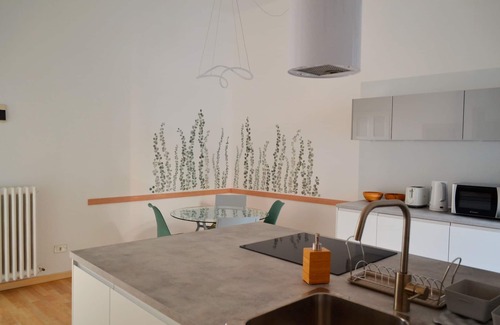 Santo Stefano Apartment | Leaf, a stone's throw from the city center
