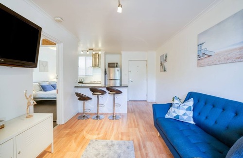 West Perth Apartment | Leafy Inner city Nest near Lively Leederville