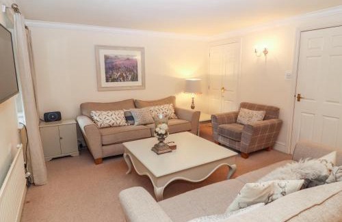 Ambleside House | Leafy Nook