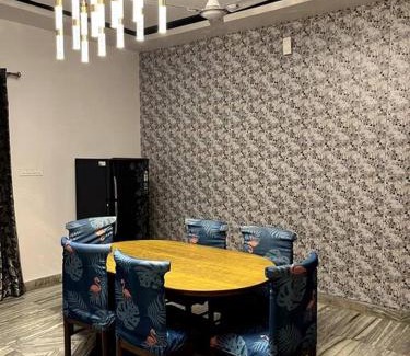 Lucknow House | Leafy Paradise Private Room