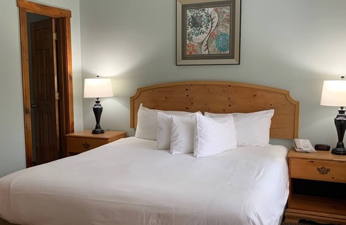 Shawnee On Delaware Resort | Leave your worries at the door!