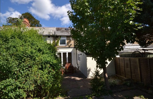 Midhurst House | Leaview, Midhurst - a family house that sleeps 5 guests in 3 bedrooms