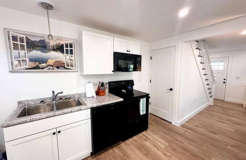 Dover-Foxcroft Apartment | Ledge - Apartment in Downtown