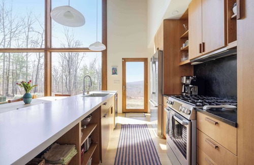 Leeds House | Leeds Longhouse: Scenic Views near Hudson + Hunter