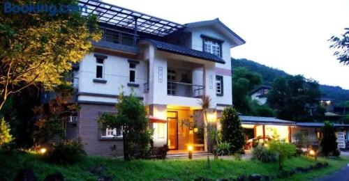 Jiaoxi House | Left Bank BnB