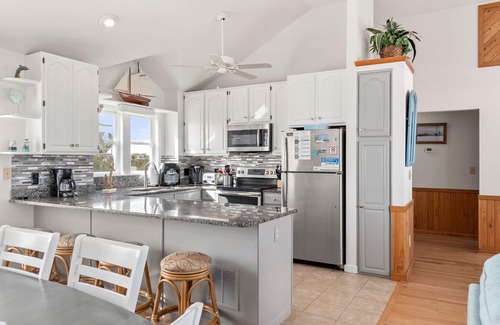 Nags Head House | Leg-a-Sea: Oceanfront, Pool Access, Hot Tub