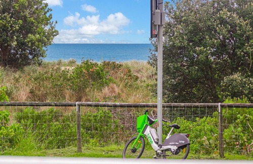Bilinga Apartment | Legacy 1 - Bilinga/North Kirra Beachfront - Min. 3 Night Stay!