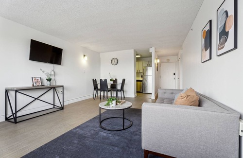 Bellevue Apartment | Legacy at Imperial Village 915 I 1 Bed 1 Bath