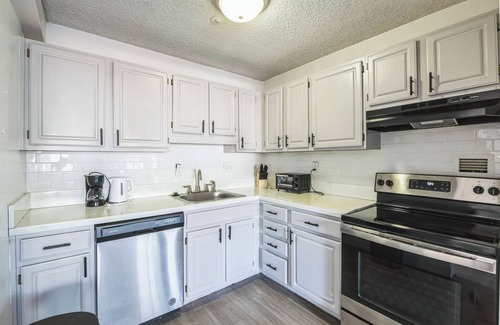 Richmond Apartment | Legacy at Imperial Village 201 I 2 Bed 2 Bath