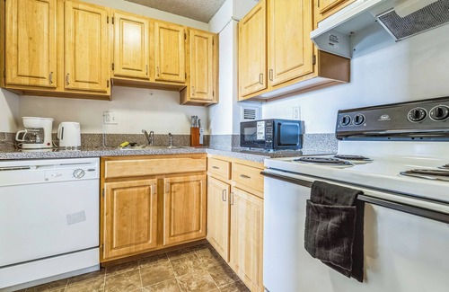 Richmond Apartment | Legacy at Imperial Village 1104 I 1 Bed 1 Bath