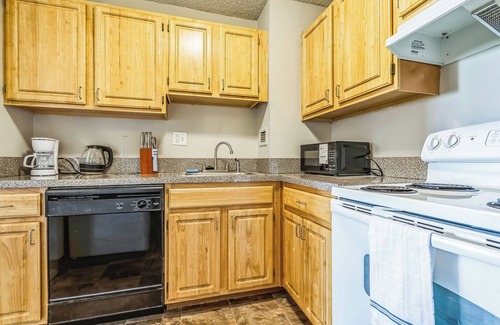 Richmond Apartment | Legacy at Imperial Village 1108 I 1 Bed 1 Bath