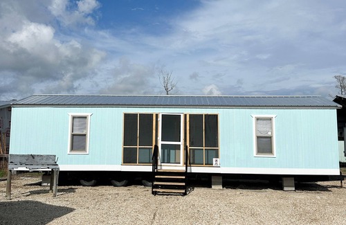 Steinhatchee Cottage | Legacy Duplex - boat & trailer parking, 1 mile to public ramp
