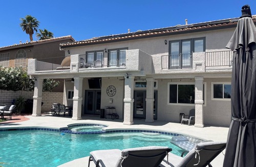 Green Valley House | Legacy GOLF Frontage LUXURY VIEW Homen5/3 Htd POOL/SPA BBQ,Firepit,10 min strip!