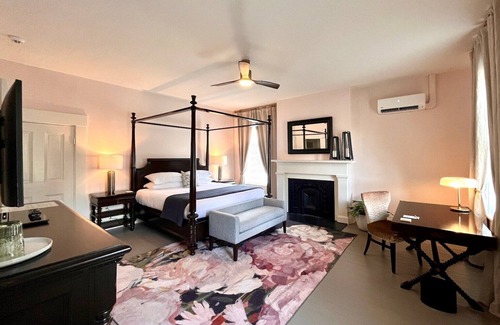 Chillicothe Bed & Breakfast | Legacy Room at The Willis-James
