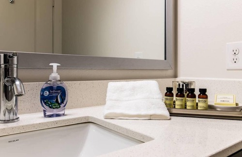 Legacy Park Apartment | LegacyWest|Corporate|2Bed|Courtyard View