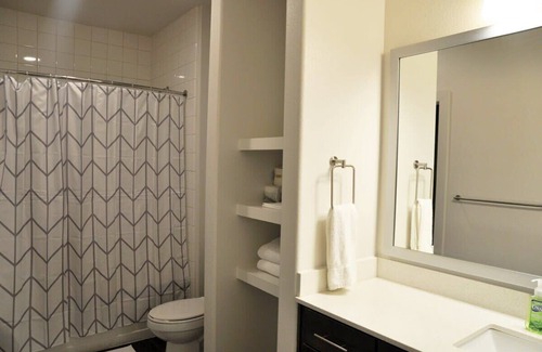 Legacy Park Apartment | LegacyWest|Corporate|2Bed|Courtyard View